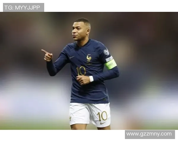 姆巴佩未来去向引热议离开巴黎还是坚守王权成为最大悬念