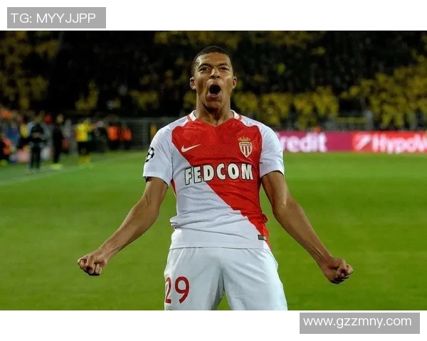 体育头条热议：姆巴佩是否将离开巴黎？